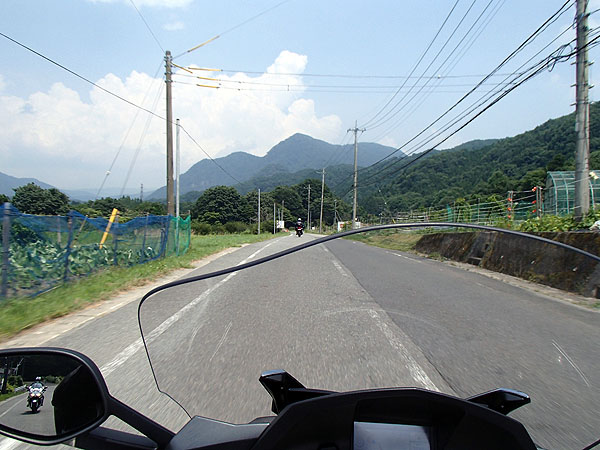 国道１２１号線を北上